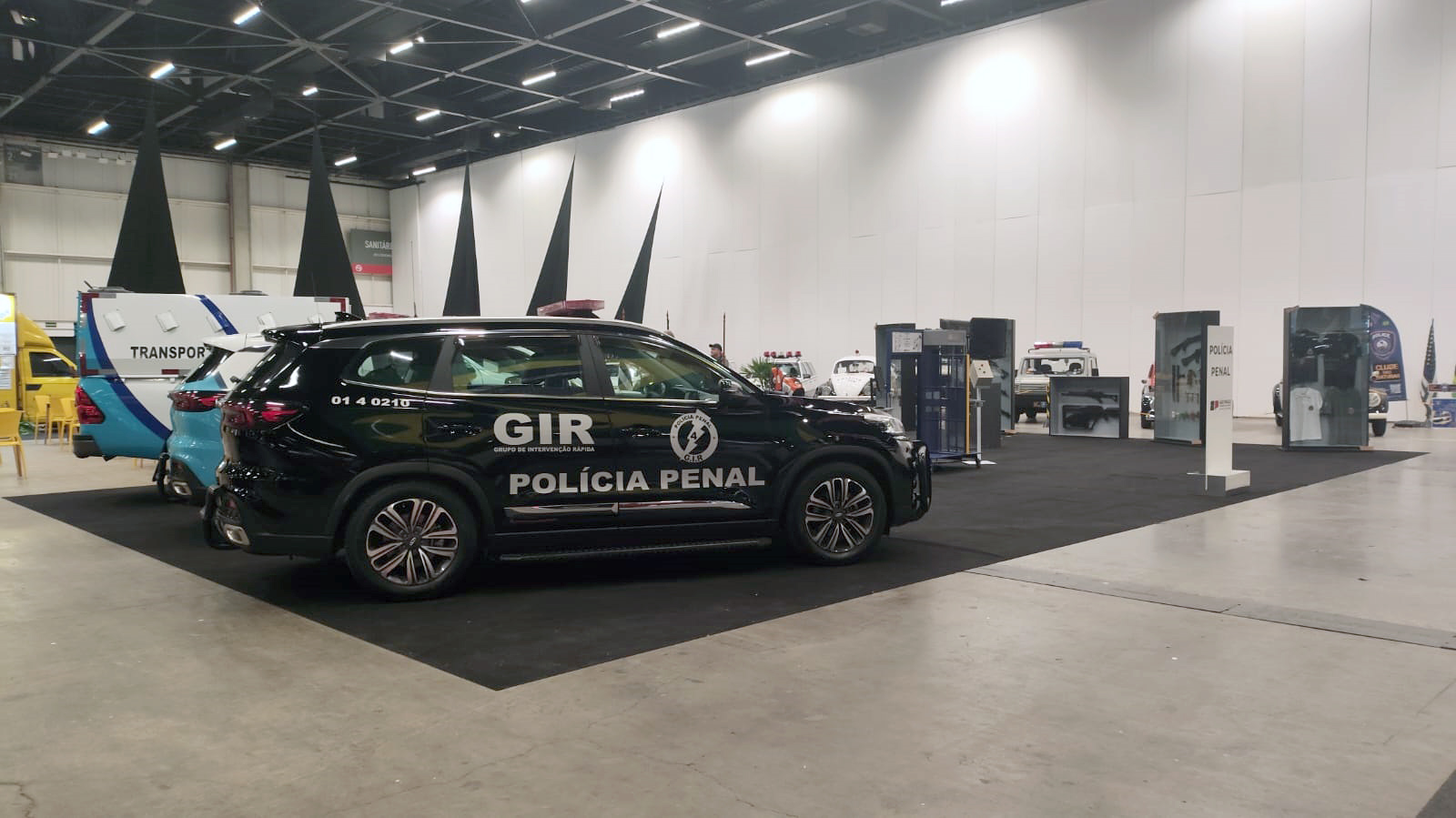 Viaturas da SAP em exposição no COP 2024